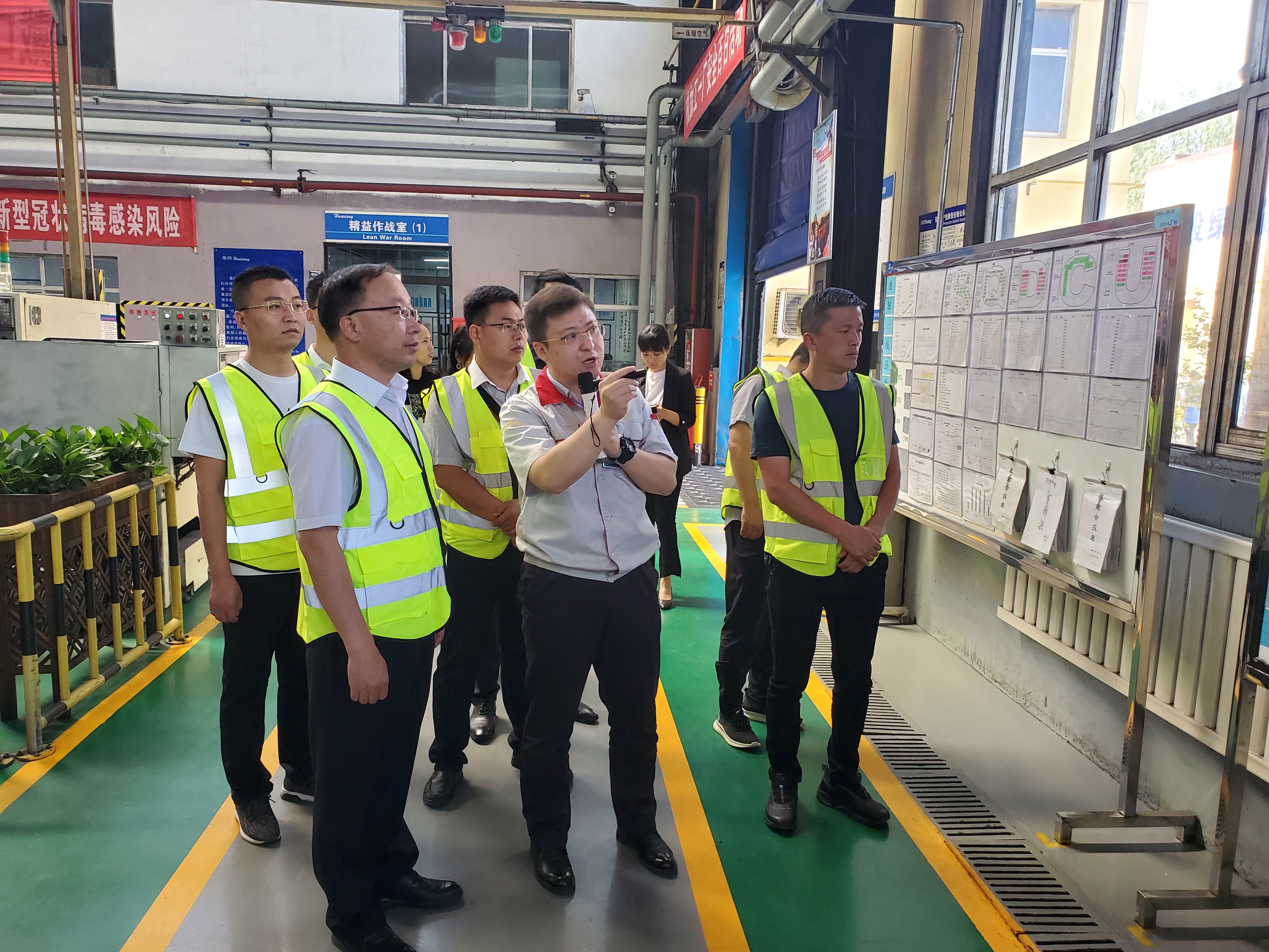 运城经济非凡国际登录开发区一行莅临我司考察学习